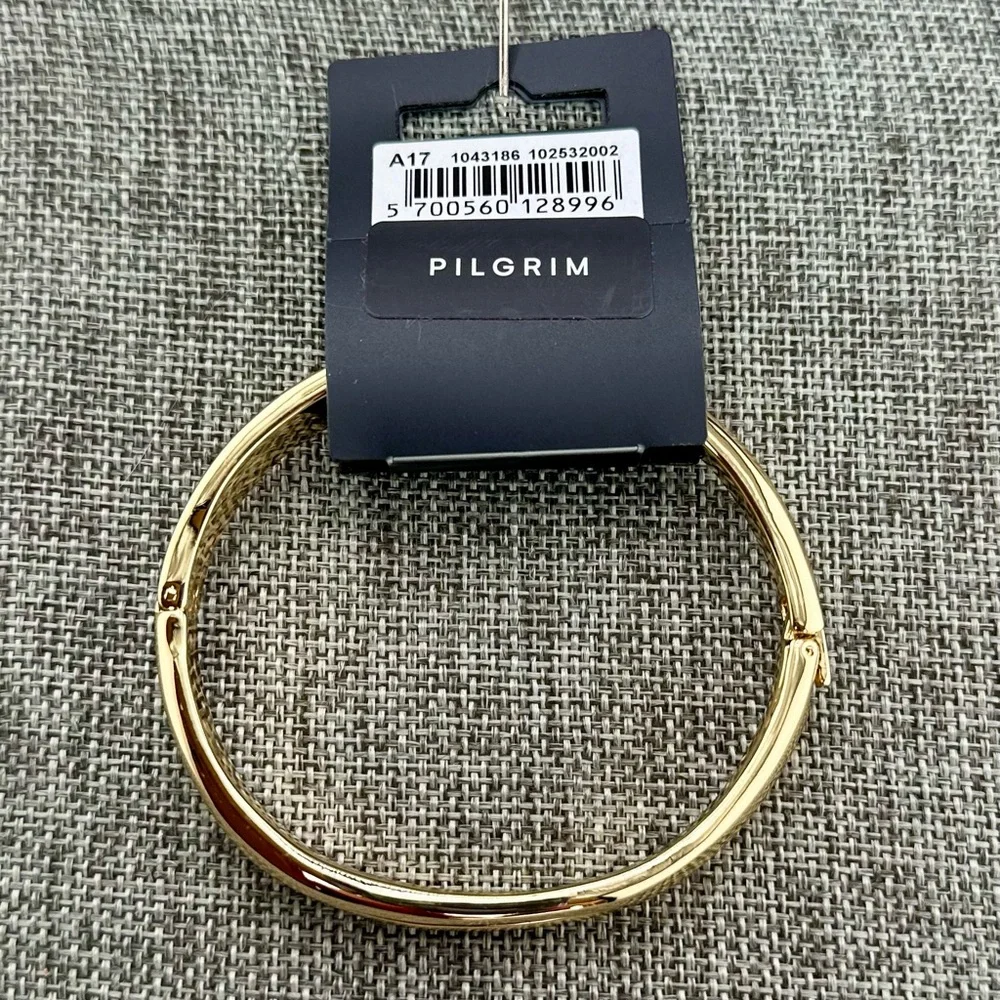 NWT Pilgrim Jewelry Free Recycled Cut-Out Gold Plated Bangle Bracelet